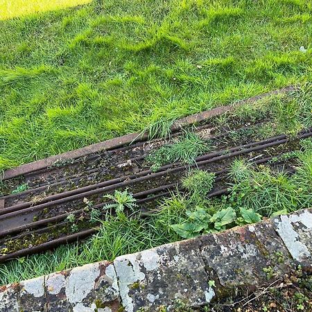 Old Ningwood Station Bed & Breakfast, Ningwood, Isle Of Wight Po41 0Tg Brook  Екстер'єр фото